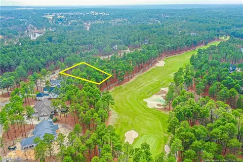 126 Chesterfield Dr, Pinehurst, NC 28374 photo 1