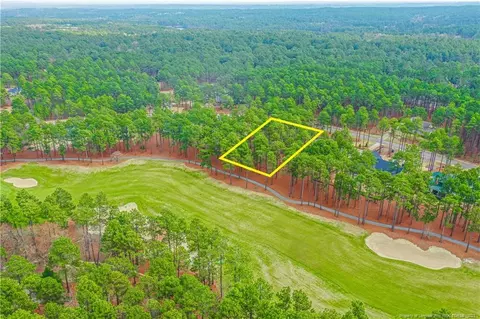 126 Chesterfield Dr, Pinehurst, NC 28374 photo 4