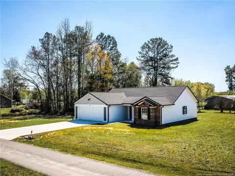 913 Brookfield, Pembroke, NC 28372