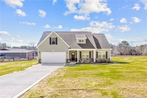 196 Leach Crk, Raeford, NC 28376