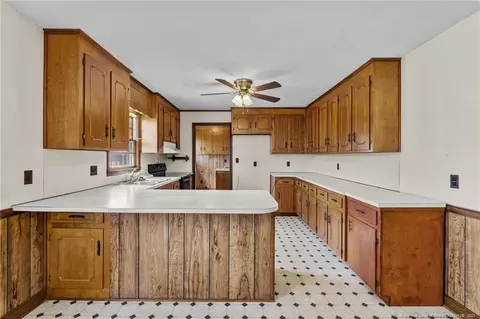 204 E South St, Coats, NC 27521 photo 37