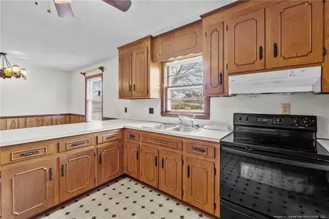 204 E South St, Coats, NC 27521 photo 25