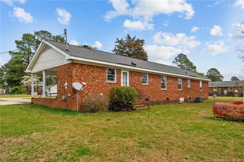 204 E South St, Coats, NC 27521 photo 7
