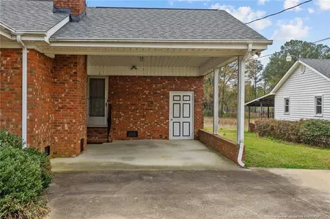 204 E South St, Coats, NC 27521 photo 6