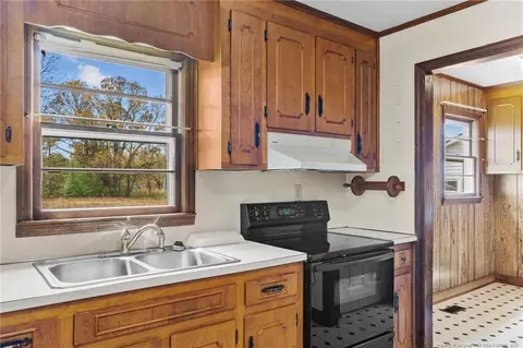 204 E South St, Coats, NC 27521 photo 38