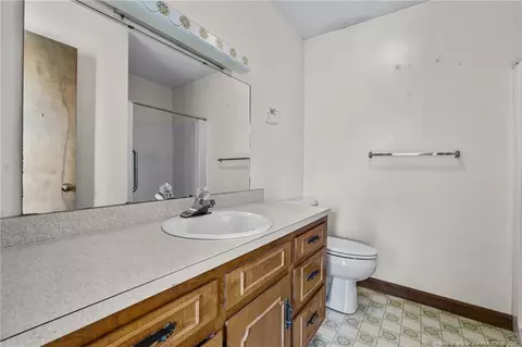 204 E South St, Coats, NC 27521 photo 36