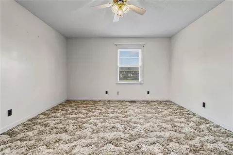 204 E South St, Coats, NC 27521 photo 33