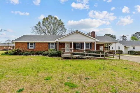 204 E South St, Coats, NC 27521 photo 1
