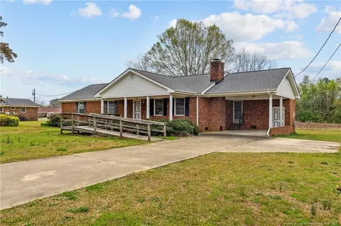 204 E South St, Coats, NC 27521 photo 2