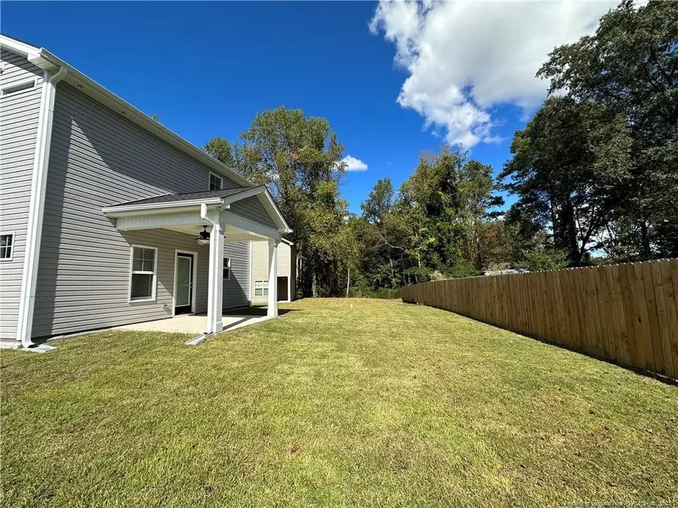  105 Toppin Ct, Sanford, NC 27332 photo 3