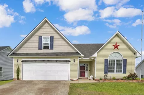 122 Huntington, Raeford, NC 28376