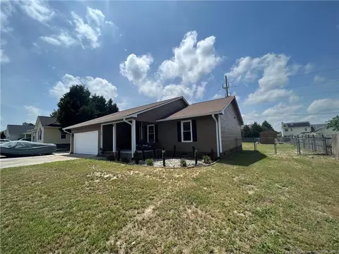 108 Eillen Dr, Spring Lake, NC 28390 photo 2