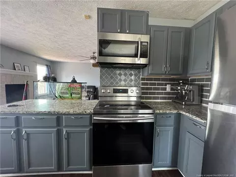 108 Eillen Dr, Spring Lake, NC 28390 photo 6