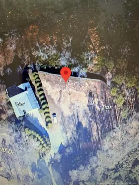 1331 Longleaf Dr, Fayetteville, NC 28305