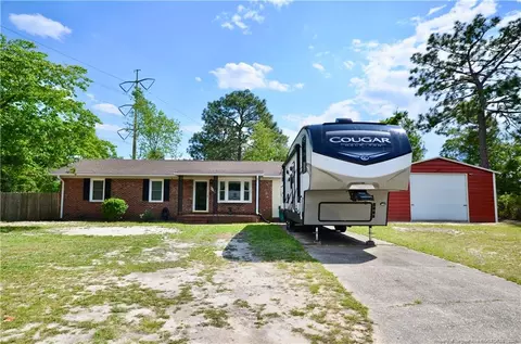 6015 Lexington, Hope Mills, NC 28348