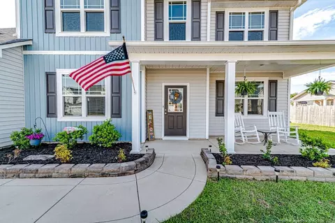 372 Angel Oak Dr, Bunnlevel, NC 28323