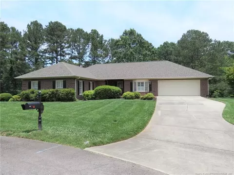 1010 Wentworth Ct, Sanford, NC 27330