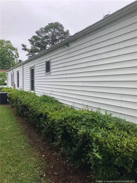 522 E 16th St E, Lumberton, NC 28358 photo 3