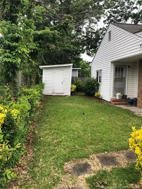 522 E 16th St E, Lumberton, NC 28358 photo 5