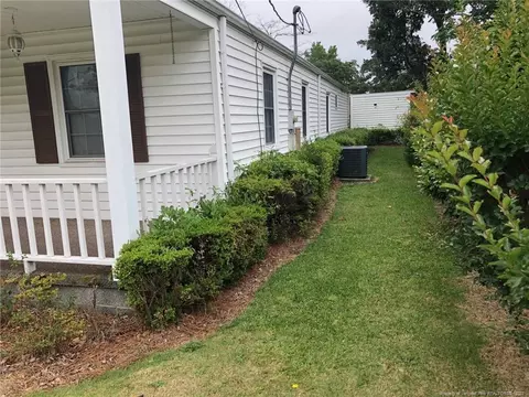 522 E 16th St E, Lumberton, NC 28358 photo 2