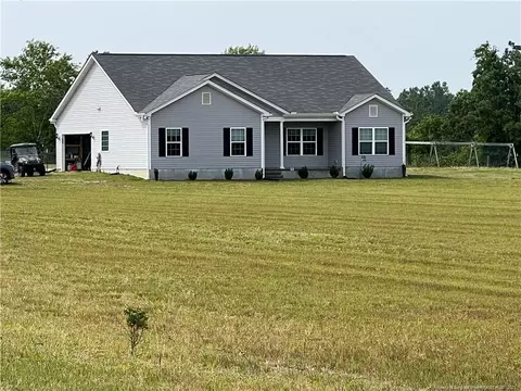 290 Falling Leaves, Roseboro, NC 28382