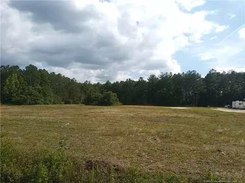 E 4th Avenue, Red Springs, NC 28377