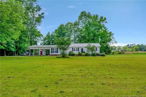 146 Bear Bay Rd, Lumberton, NC 28358