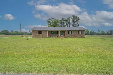 7699 Barker Ten Mile Rd, Saint Pauls, NC 28384