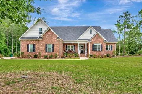 5210 Pin Oak Dr, Lumberton, NC 28358
