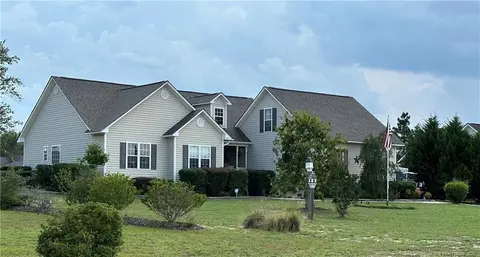 520 W Denny Ave, Pinebluff, NC 28373