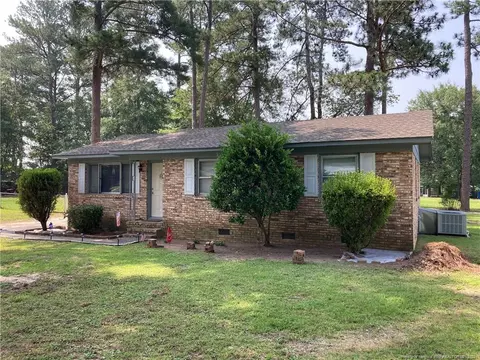 7525 Telfair Dr, Fayetteville, NC 28303