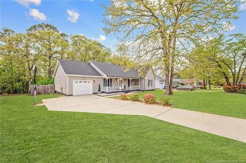 6301 Lakehaven Dr, Fayetteville, NC 28304