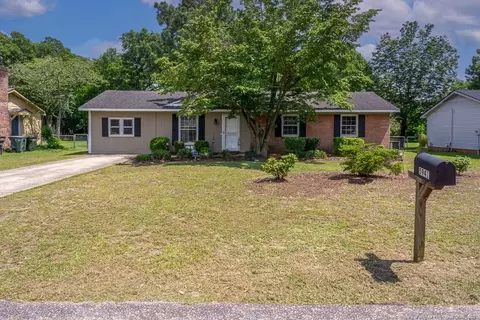 5941 Richfield Ave, Hope Mills, NC 28348