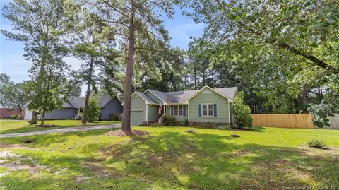 146 Greentree Dr, Raeford, NC 28376 photo 2