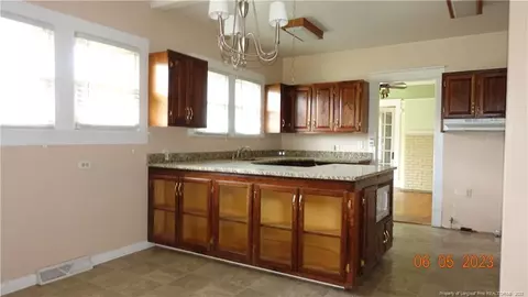 402 E Jackson St, Rowland, NC 28383 photo 4