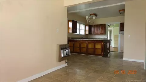 402 E Jackson St, Rowland, NC 28383 photo 3