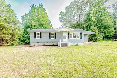 260 Carthage, Cameron, NC 28326