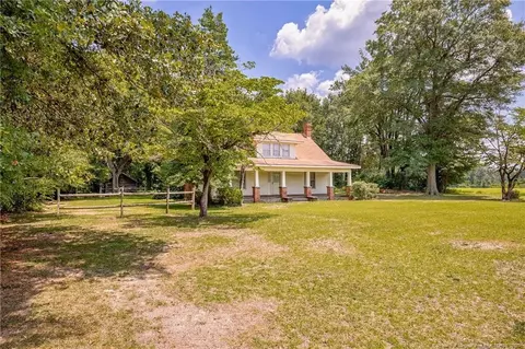 381 Royal Rd, Roseboro, NC 28382