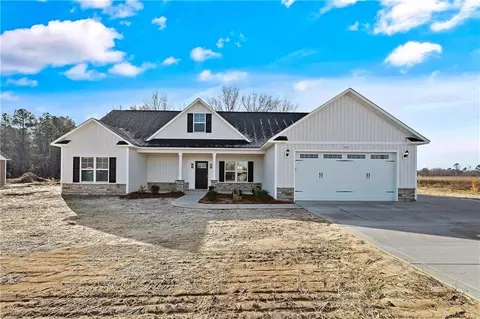 3293 Bladen Union Church, Fayetteville, NC 28306