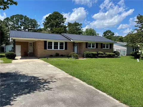 950 E White Pond E, Fairmont, NC 28340