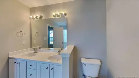 195 Valley Oak Dr, Bunnlevel, NC 28323 photo 6