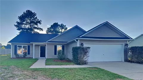 195 Valley Oak Dr, Bunnlevel, NC 28323