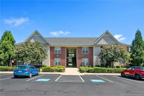 185 Gallery Dr #203, Spring Lake, NC 28390