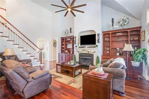 8 S Creekcrest Ct, Angier, NC 27501 photo 5