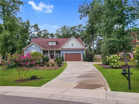 215 Devon Cir, Aberdeen, NC 28315