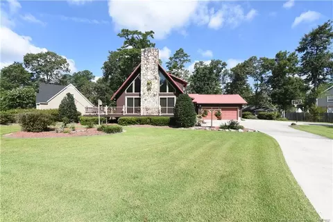 3076 Westminster Rd, Lumberton, NC 28360