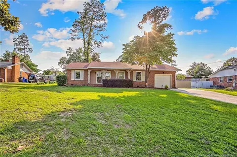 6409 Greyfield Rd, Fayetteville, NC 28303