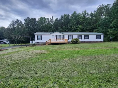 280 Josephine Dr, Lumberton, NC 28358 photo 1