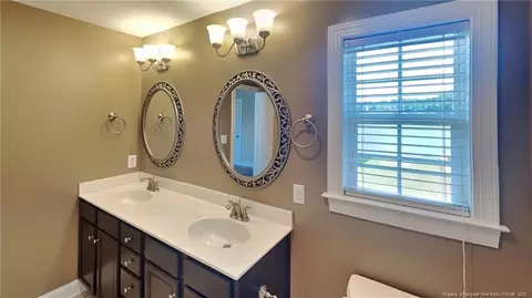 206 Bishop Ln, Dunn, NC 28334 photo 8