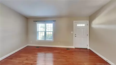 206 Bishop Ln, Dunn, NC 28334 photo 2